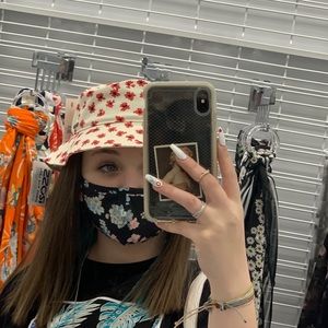 Meet your Posher, Gracie